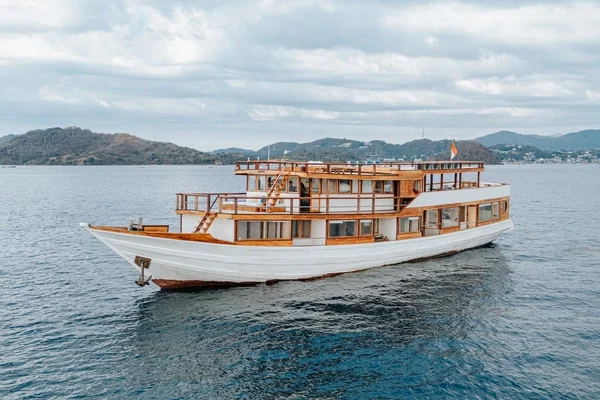 BOAT 10 (5)